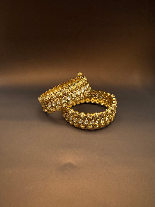Zarmina Heritage Kada Set