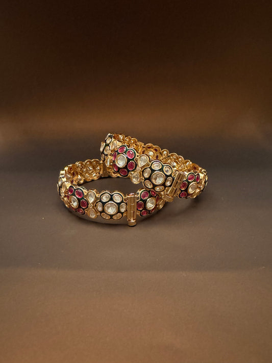 Sitara Tiani Kundan Bangles